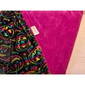 NWT!! Minkyholic Adult Super Plush Neon Prism Boo & Purple Hug 58X72" Luxe Throw